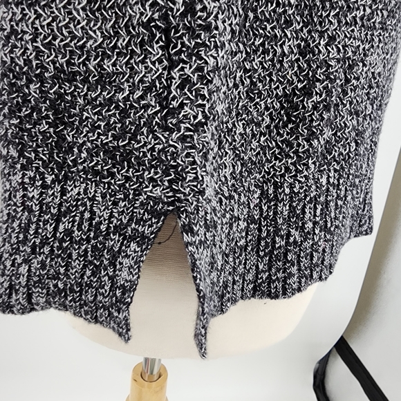 Loft Bow Statement Sleeve Sweater Cotton Round Neck Marled Black Knit Large - Picture 6 of 14
